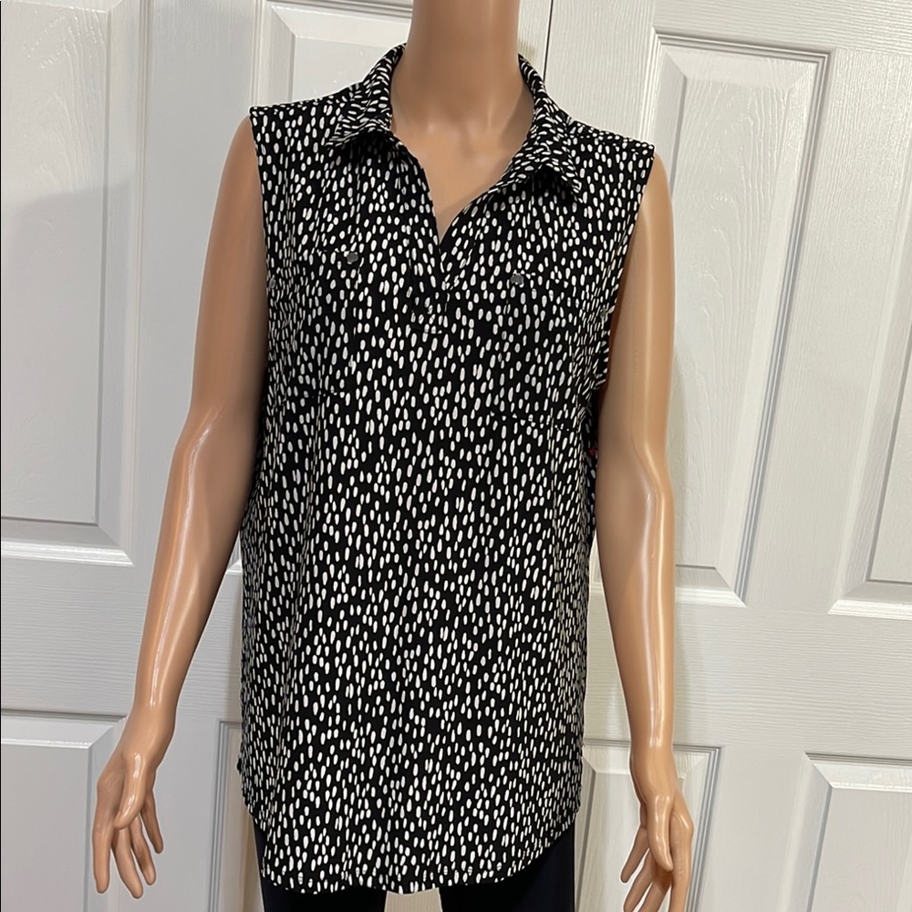 Jones New York Black and White Sleeveless Blouse